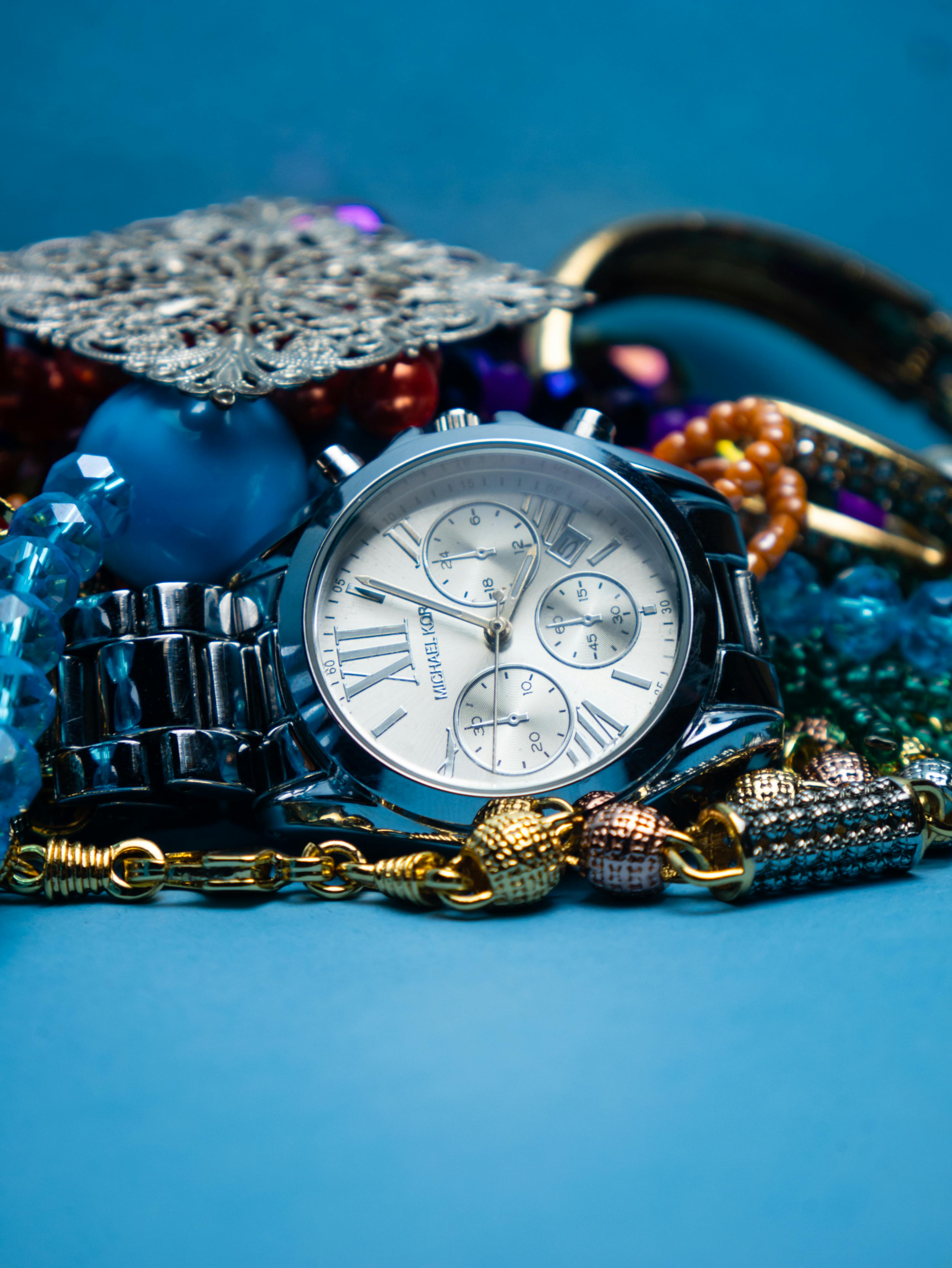 WATCH